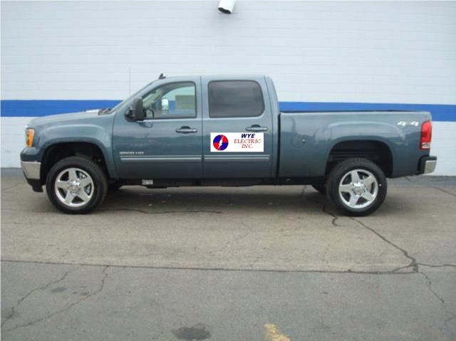 2011_gmc_sierra_2500hd_crew_cab_4x4_slt_diesel_5080055421803677653.jpg